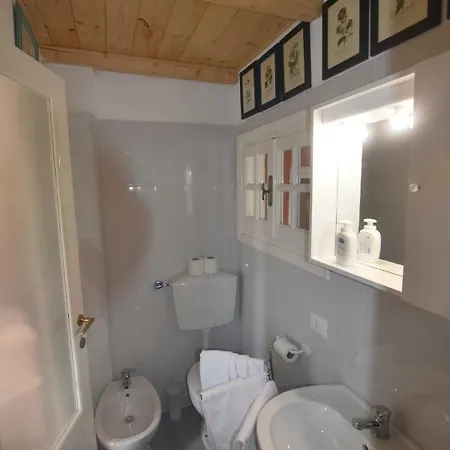 Casa Di Dino Brusa 斯培西亚